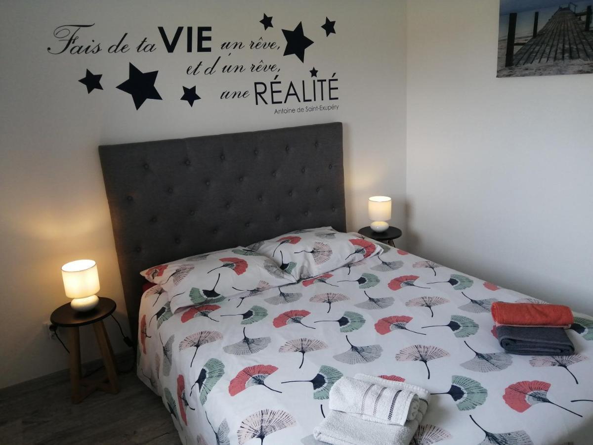 Villa La Rivière Pujols  Esterno foto