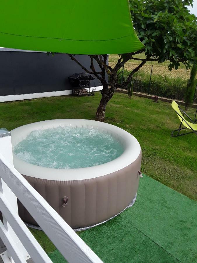 Villa La Rivière Pujols  Esterno foto