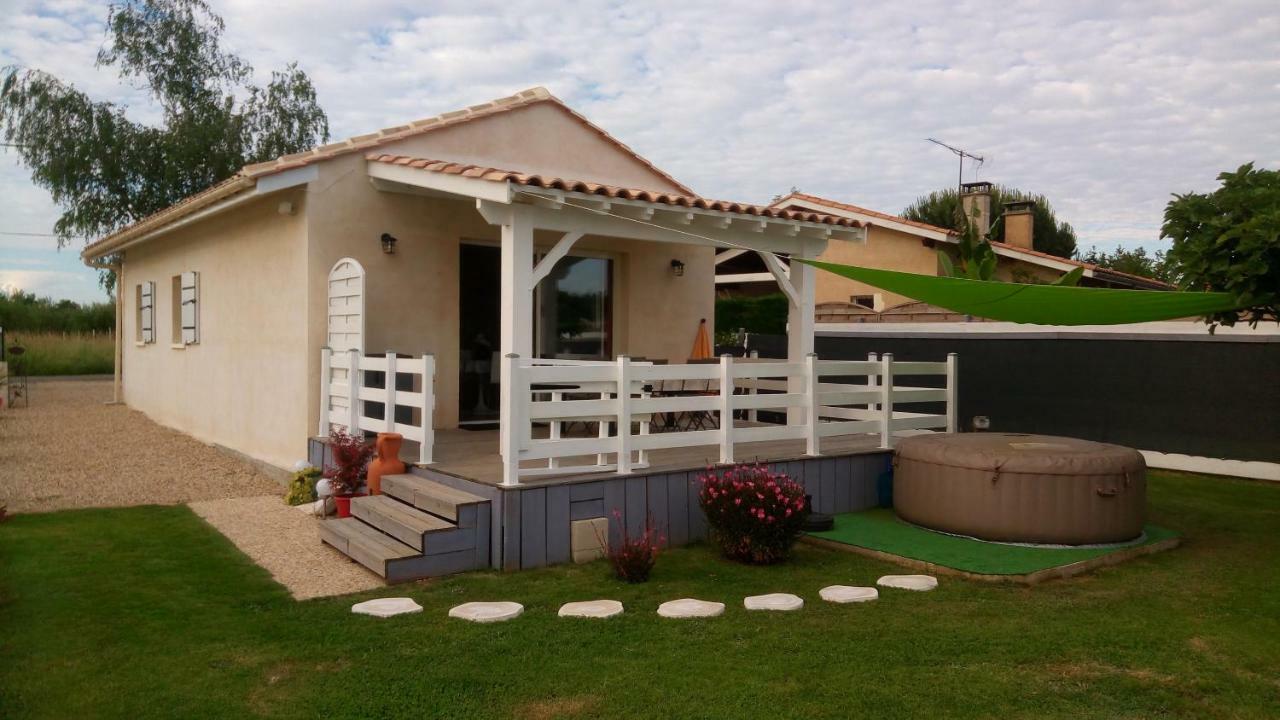 Villa La Rivière Pujols  Esterno foto